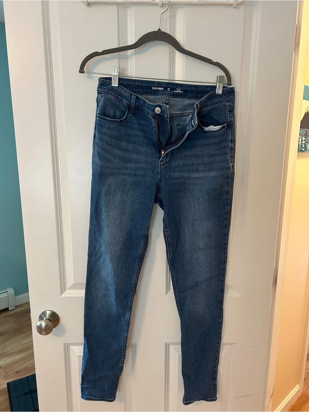 Old Navy Women’s Dark Indigo Skinny Jeans